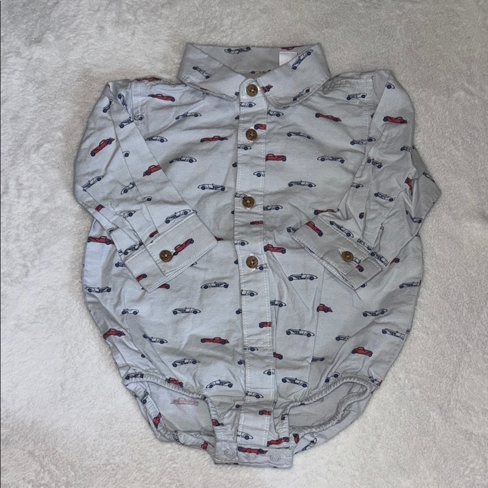 (3 for $10) the childrens place Baby Car Print Button-Up Onesie bodysuit